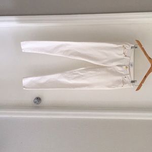 White skinny jeans